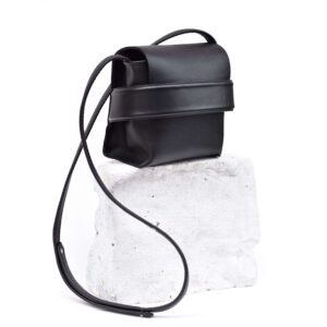 Luce handmade leather shoulder bag in black with wide strap